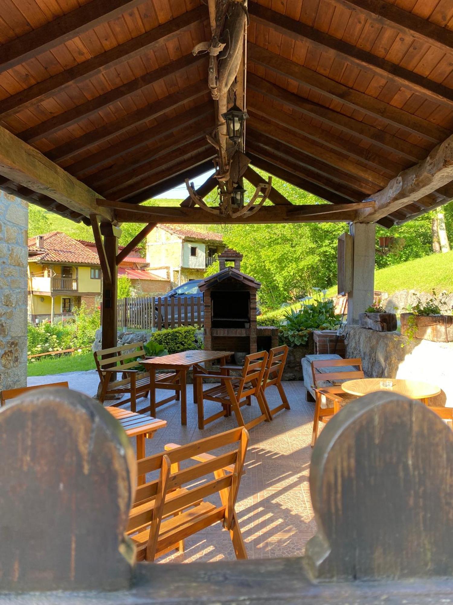 Apartamentos Rurales La Caviana Кангас-де-Оніс Екстер'єр фото