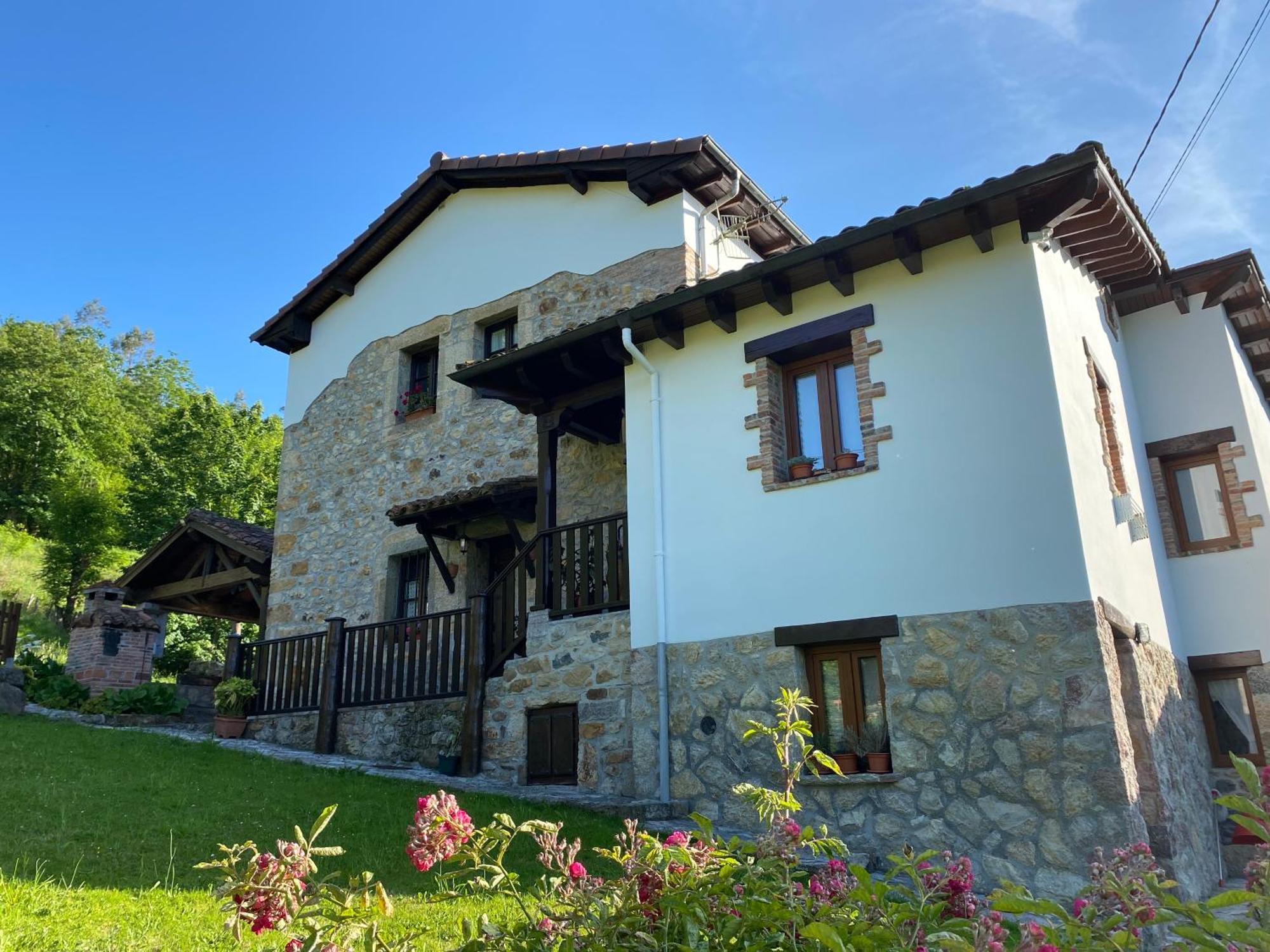 Apartamentos Rurales La Caviana Кангас-де-Оніс Екстер'єр фото